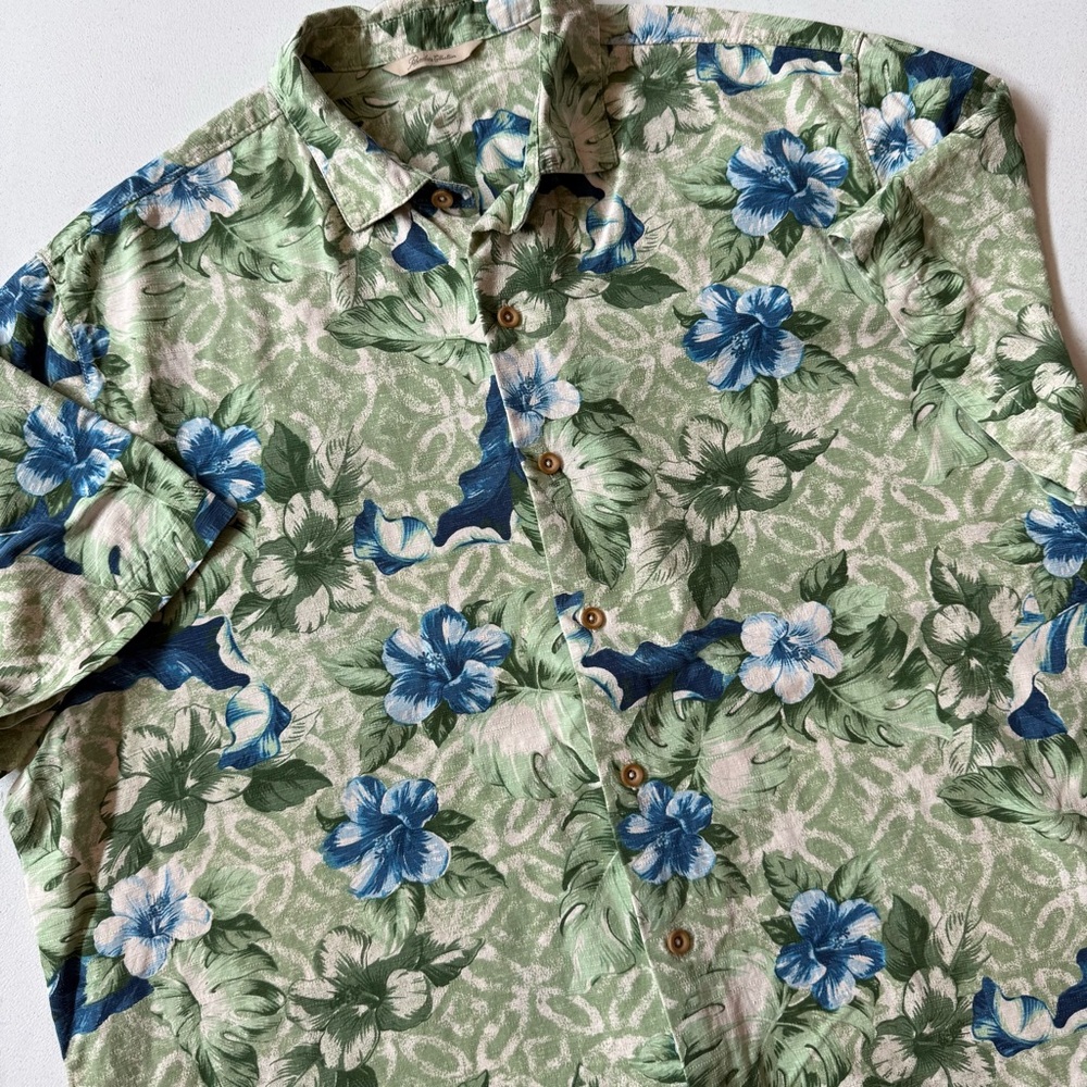 Paradise Collection 100% Silk Men’s XXL Short Sleeve Button Front Hawaiian Shirt